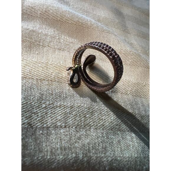 Copper tone metal coiled snake ring serpent witchy reptile jewelry - Picture 5 of 8